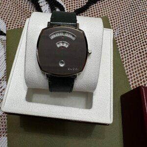 GUCCI GRIP WATCH